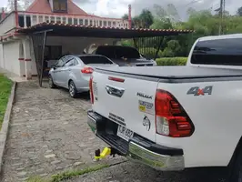 2025  Toyota Hilux - Image 19