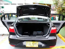 2019  Volkswagen Voyage - Image 18