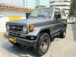 1999  Toyota Land - Image 7