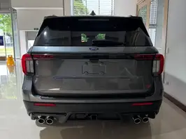 2025  Ford Explorer - Image 9