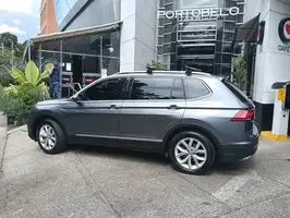 2019  Volkswagen Tiguan - Image 12