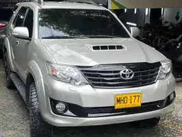 2012  Toyota Fortuner - Image 6