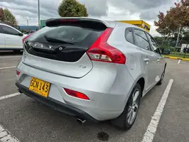 2019  Volvo Unknown - Image 17