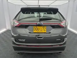 2017  Ford Edge - Image 32