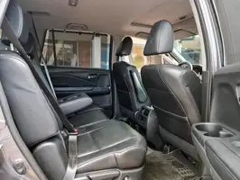 2017  Honda Pilot - Image 18