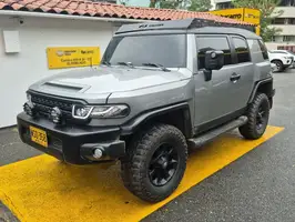 2012  Toyota Fj - Image 16