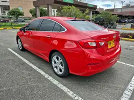 2017  Chevrolet Cruze - Image 10