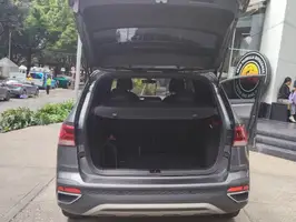 2022  Volkswagen Taos - Image 25