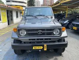 1999  Toyota Land - Image 6