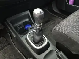 2012  Nissan Tiida - Image 24