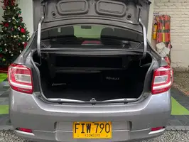 2022  Renault Logan - Image 21