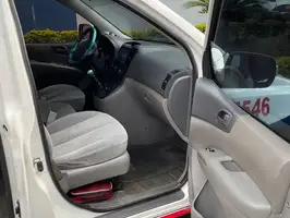 2013  Kia Carnival - Image 19