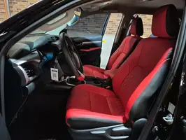 2022  Toyota Hilux - Image 33