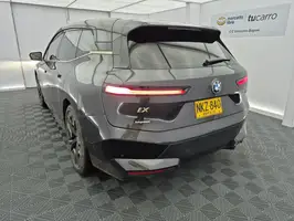 2025  Bmw Ix - Image 12