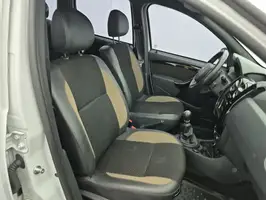 2020  Renault Duster - Image 19