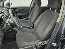 2015  Chevrolet Tracker - Image 18