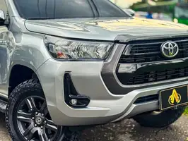 2022  Toyota Hilux - Image 6