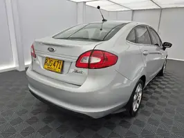 2011  Ford Fiesta - Image 16