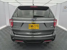 2018  Ford Explorer - Image 33