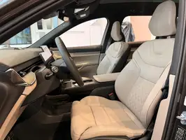 2025  Volvo Unknown - Image 25