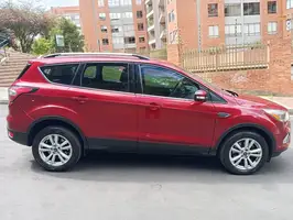 2017  Ford Escape - Image 40