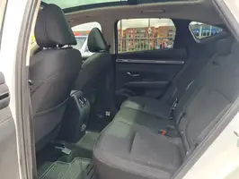 2022  Hyundai Tucson - Image 33