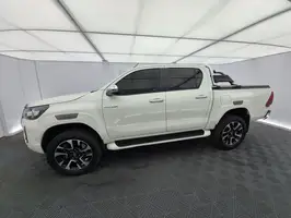 2021  Toyota Hilux - Image 12