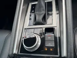 2021  Mitsubishi Unknown - Image 40