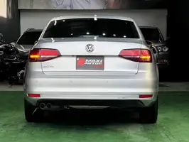 2016  Volkswagen Jetta - Image 11