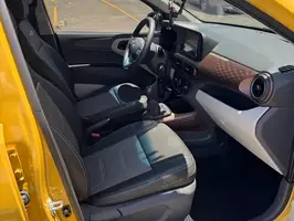 2025  Hyundai Grand - Image 17