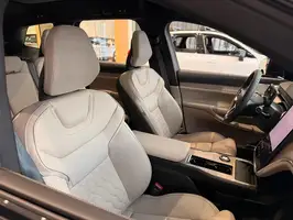 2025  Volvo Unknown - Image 15