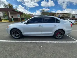 2012  Volkswagen Jetta - Image 30