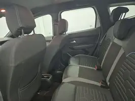 2022  Renault Duster - Image 40