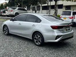 2020  Kia Cerato - Image 13