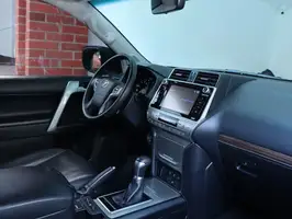 2020  Toyota Prado - Image 35