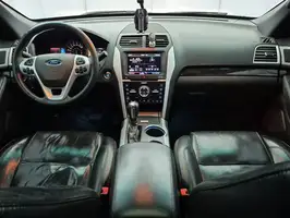 2013  Ford Explorer - Image 24