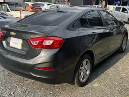 2017  Chevrolet Cruze - Image 18