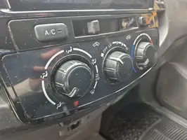 2014  Toyota Hilux - Image 41