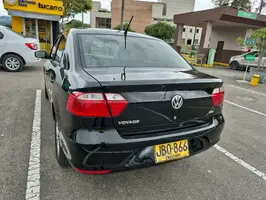 2017  Volkswagen Voyage - Image 23