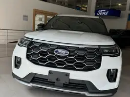 2025  Ford Explorer - Image 41