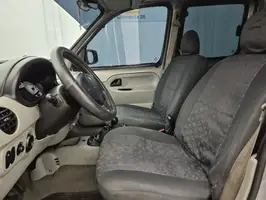 2009  Renault Kangoo - Image 24