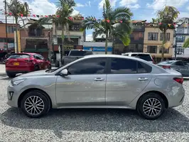 2022  Kia Rio - Image 11