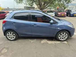 2010  Mazda 2 - Image 16