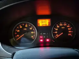 2011  Renault Logan - Image 21