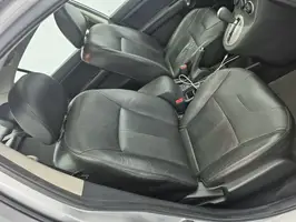 2011  Nissan Sentra - Image 19