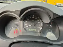 2014  Toyota Hilux - Image 21