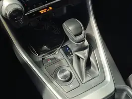 2022  Toyota Rav - Image 24