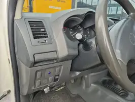 2014  Toyota Hilux - Image 25