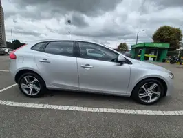 2019  Volvo Unknown - Image 15