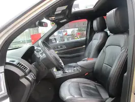 2019  Ford Explorer - Image 17